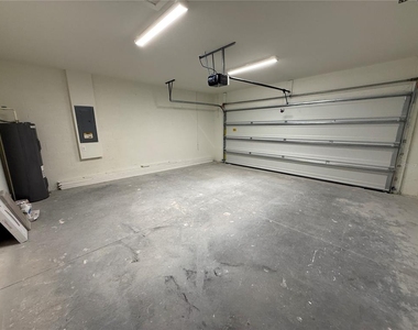 2966 Beeville Avenue - Photo Thumbnail 21