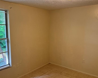 2313 52nd Avenue E - Photo Thumbnail 11