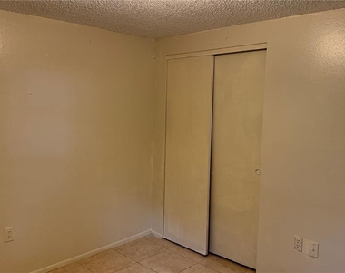 2313 52nd Avenue E - Photo Thumbnail 12