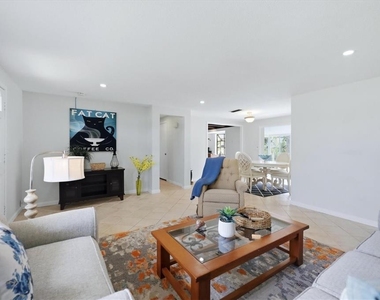 5847 Regent Road - Photo Thumbnail 6