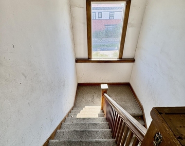 1001 E Nevada Avenue - Photo Thumbnail 16