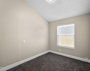 450 Sunrise Hills Drive - Photo Thumbnail 25