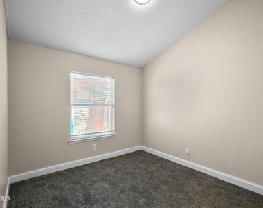 450 Sunrise Hills Drive - Photo Thumbnail 22