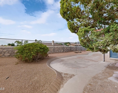 4536 R L Shoemaker Drive - Photo Thumbnail 43