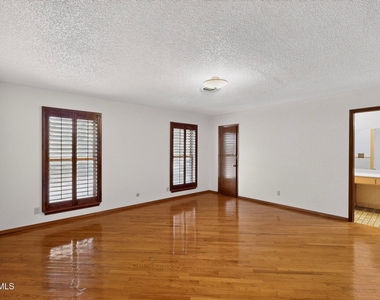 4536 R L Shoemaker Drive - Photo Thumbnail 19