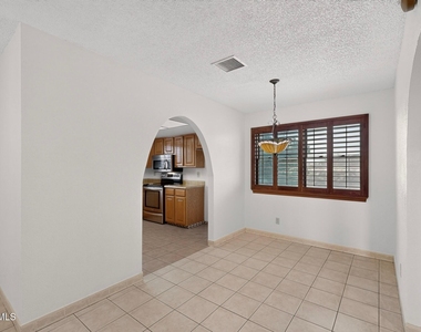 4536 R L Shoemaker Drive - Photo Thumbnail 17