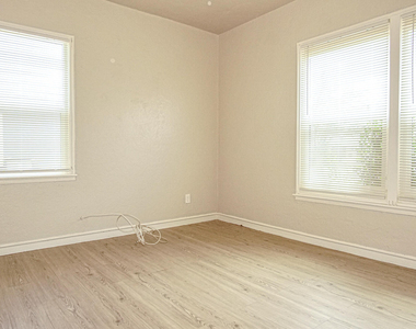 125 Anita Circle - Photo Thumbnail 12