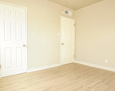 125 Anita Circle - Photo Thumbnail 17