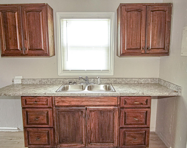 125 Anita Circle - Photo Thumbnail 7