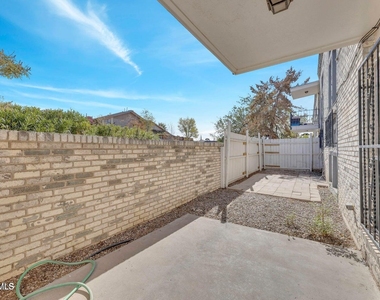 6700 Escondido Drive - Photo Thumbnail 23