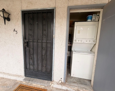 6700 Escondido Drive - Photo Thumbnail 5