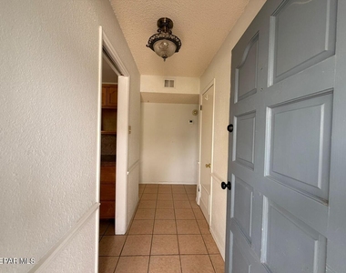 6700 Escondido Drive - Photo Thumbnail 6