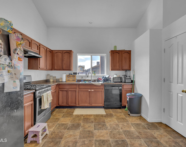 11945 Mesquite Lake Lane - Photo Thumbnail 22