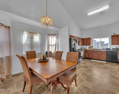 11945 Mesquite Lake Lane - Photo Thumbnail 4