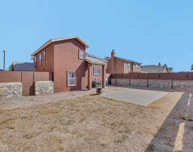 11945 Mesquite Lake Lane - Photo Thumbnail 9