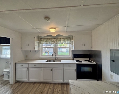 40 Portland Avenue - Photo Thumbnail 2