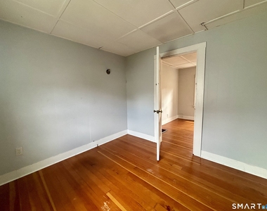 40 Portland Avenue - Photo Thumbnail 12