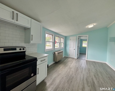 40 Portland Avenue - Photo Thumbnail 4