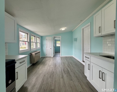 40 Portland Avenue - Photo Thumbnail 6