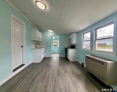 40 Portland Avenue - Photo Thumbnail 7