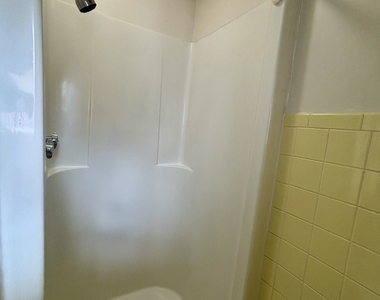 40 Portland Avenue - Photo Thumbnail 14