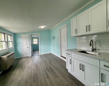 40 Portland Avenue - Photo Thumbnail 5