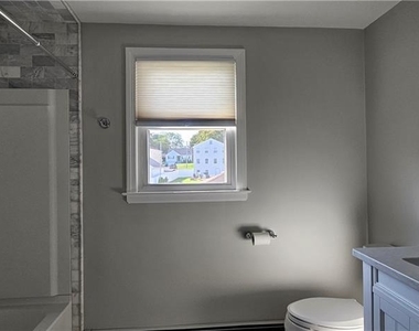 230 Oakland Avenue - Photo Thumbnail 8