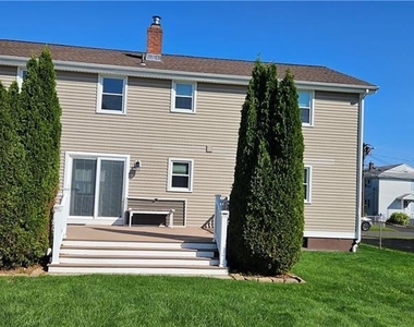 230 Oakland Avenue - Photo Thumbnail 16