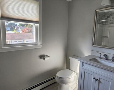 230 Oakland Avenue - Photo Thumbnail 9