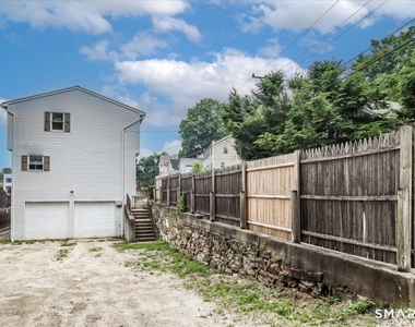 28 Middle Street - Photo Thumbnail 22