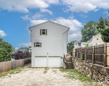 28 Middle Street - Photo Thumbnail 23