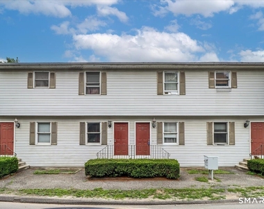 28 Middle Street - Photo Thumbnail 17
