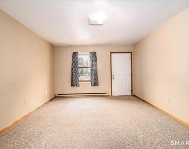 28 Middle Street - Photo Thumbnail 10
