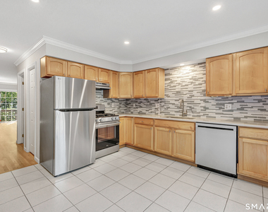 39 Coram Road - Photo Thumbnail 10