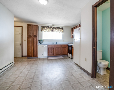 461 Spring Street - Photo Thumbnail 3