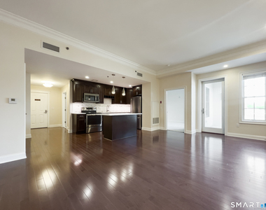 11 South Main Street - Photo Thumbnail 5