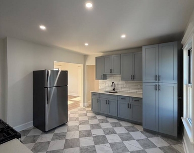 264 Clover Street - Photo Thumbnail 5