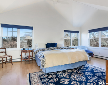 79 Hartford Avenue - Photo Thumbnail 17
