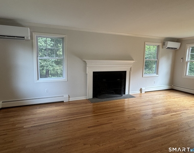 4672 Congress Street - Photo Thumbnail 3