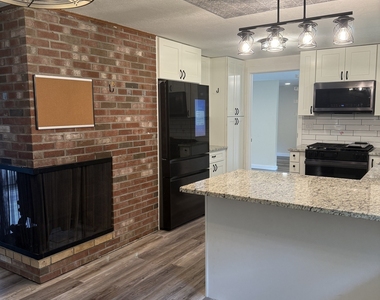 274 Hanks Hill Road - Photo Thumbnail 11