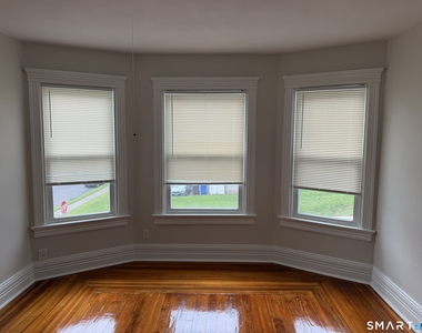37 Greenwood Street - Photo Thumbnail 3