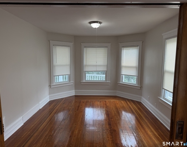 37 Greenwood Street - Photo Thumbnail 5