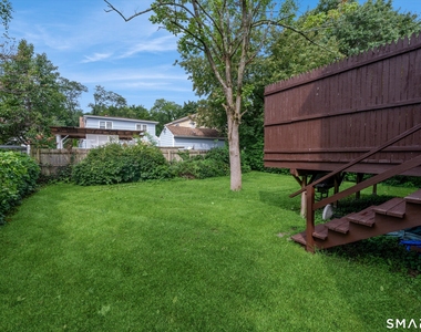 32 Hollow Wood Lane - Photo Thumbnail 3