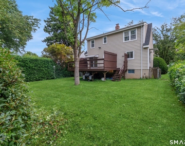 32 Hollow Wood Lane - Photo Thumbnail 2