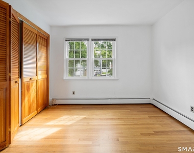 32 Hollow Wood Lane - Photo Thumbnail 11