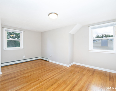 100 Ben Street - Photo Thumbnail 19