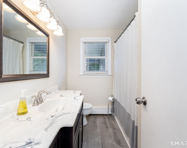 100 Ben Street - Photo Thumbnail 8