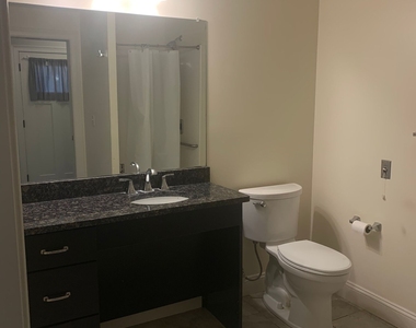 105 Edgewater Hill - Photo Thumbnail 6