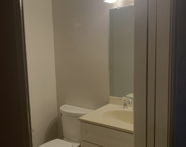 105 Edgewater Hill - Photo Thumbnail 7