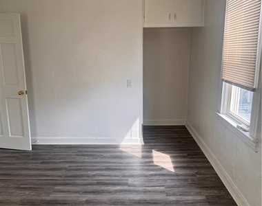 531 Bluff St - Photo Thumbnail 13